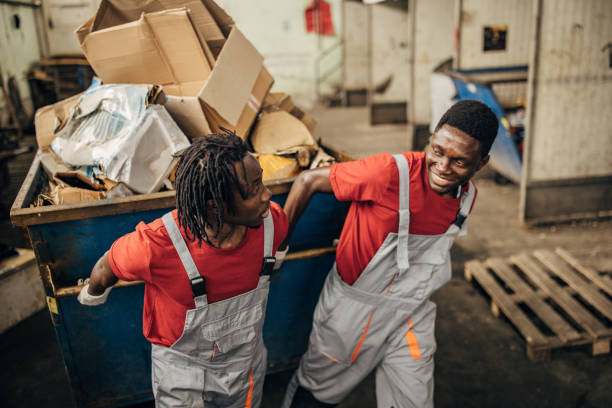 Best Professional Junk Removal  in Navarre, OH