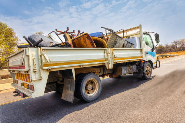 Best Yard Cleanup Services  in Navarre, OH